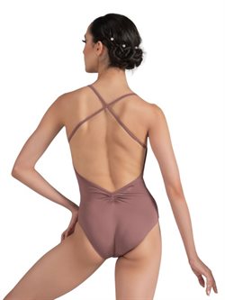 Gammel rosafarvet dragt men smuk udskæring fra BalletRosa