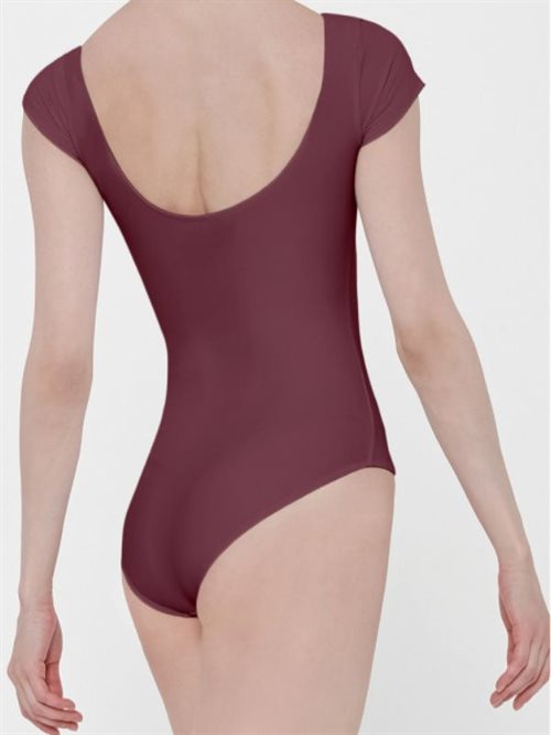 Wear Moi dragt med rynk og korte ærmer - bordeaux